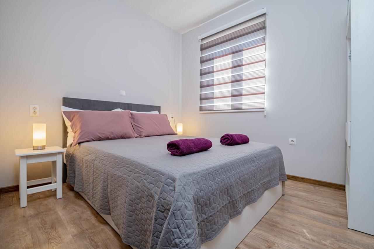 Apartments Leona Neum Extérieur photo