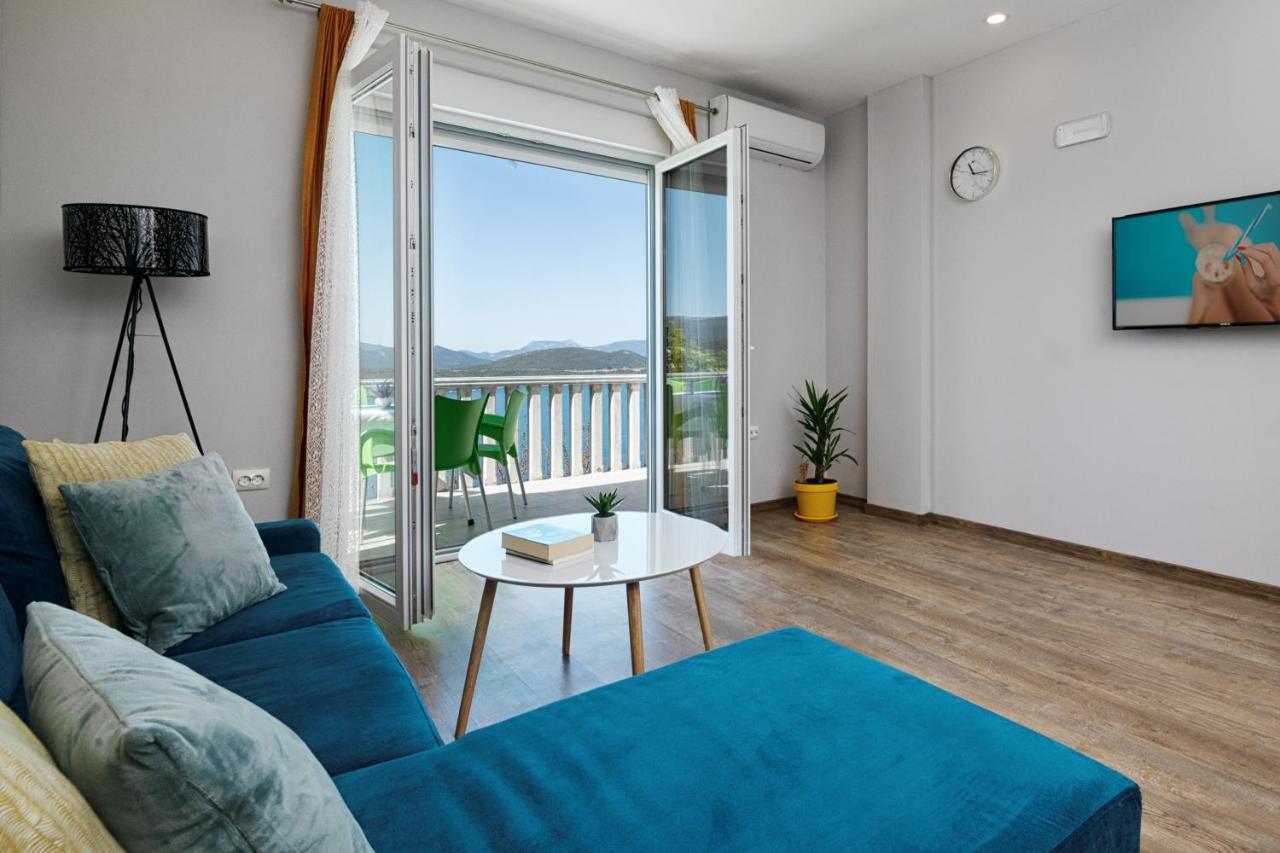 Apartments Leona Neum Extérieur photo